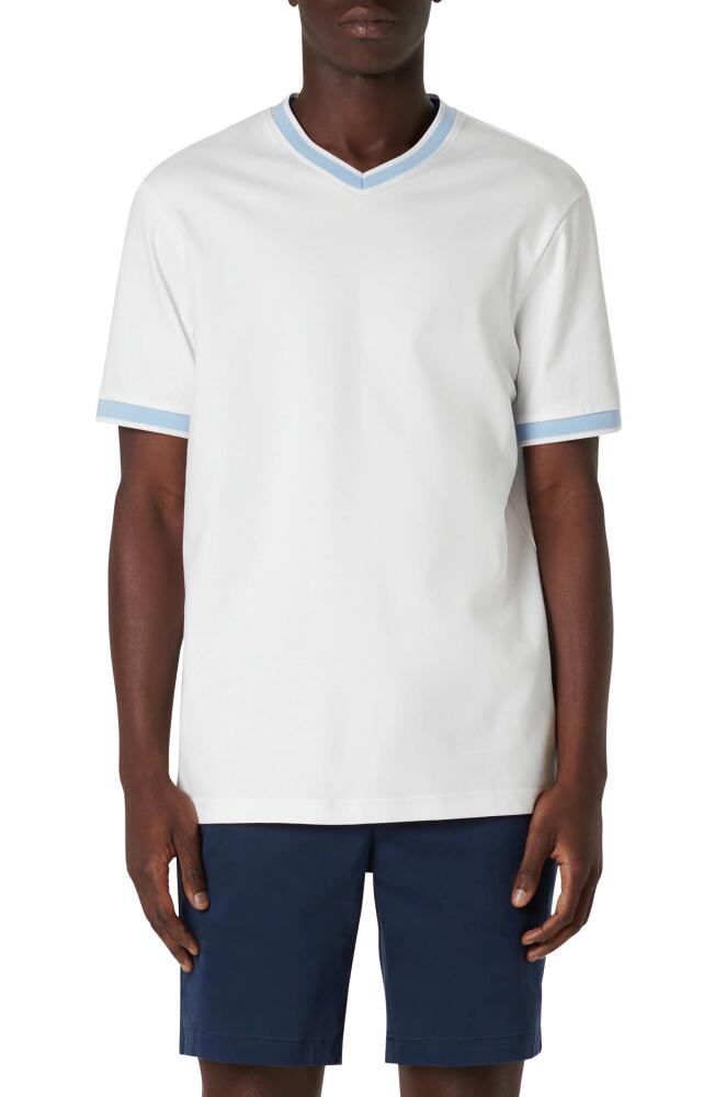 Bugatchi High V-Neck T-Shirt in White Cover