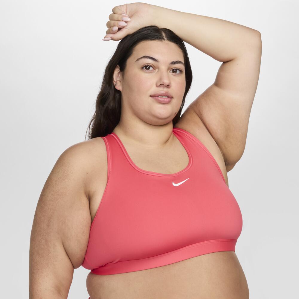 Nike Women's Swoosh Medium Support Padded Sports Bra (Plus Size) in Pink Cover