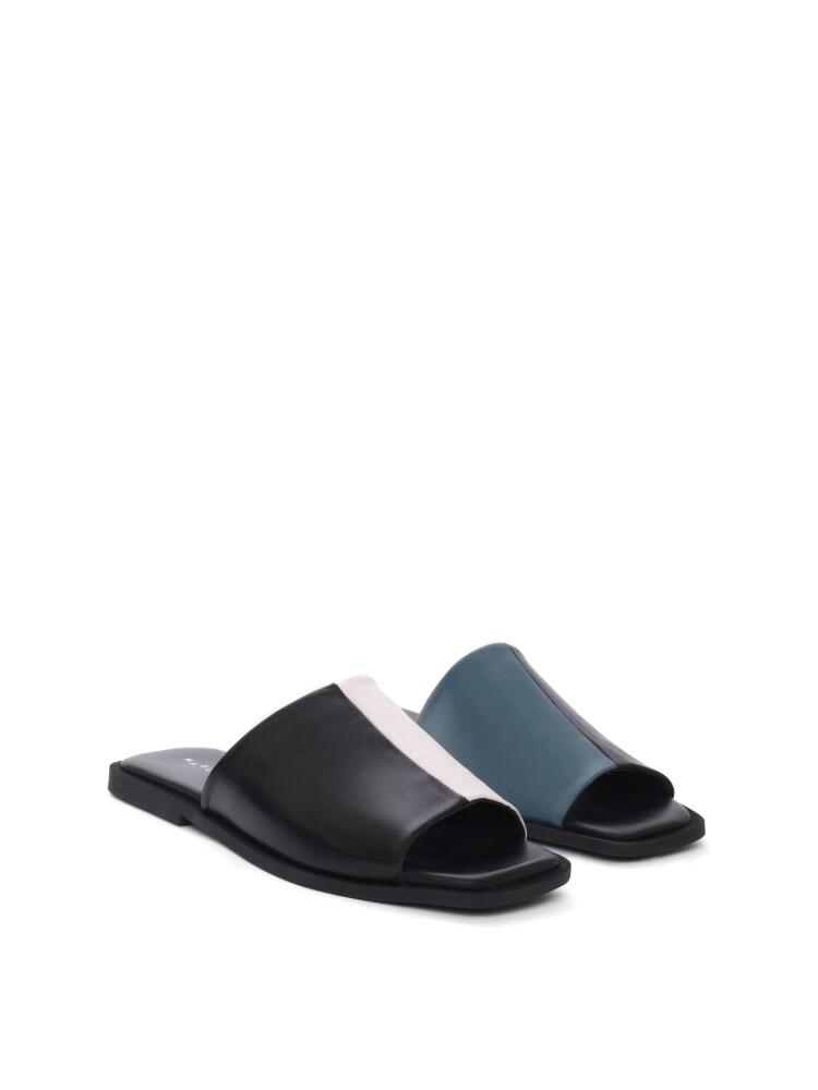 Maguire Cabra Sandal in Black, White & Navy Cover