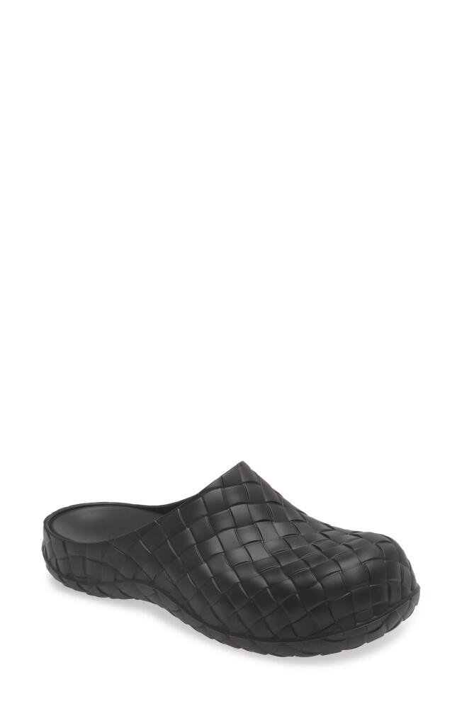 Bottega Veneta Beebee Intrecciato Embossed Clog in Black Cover