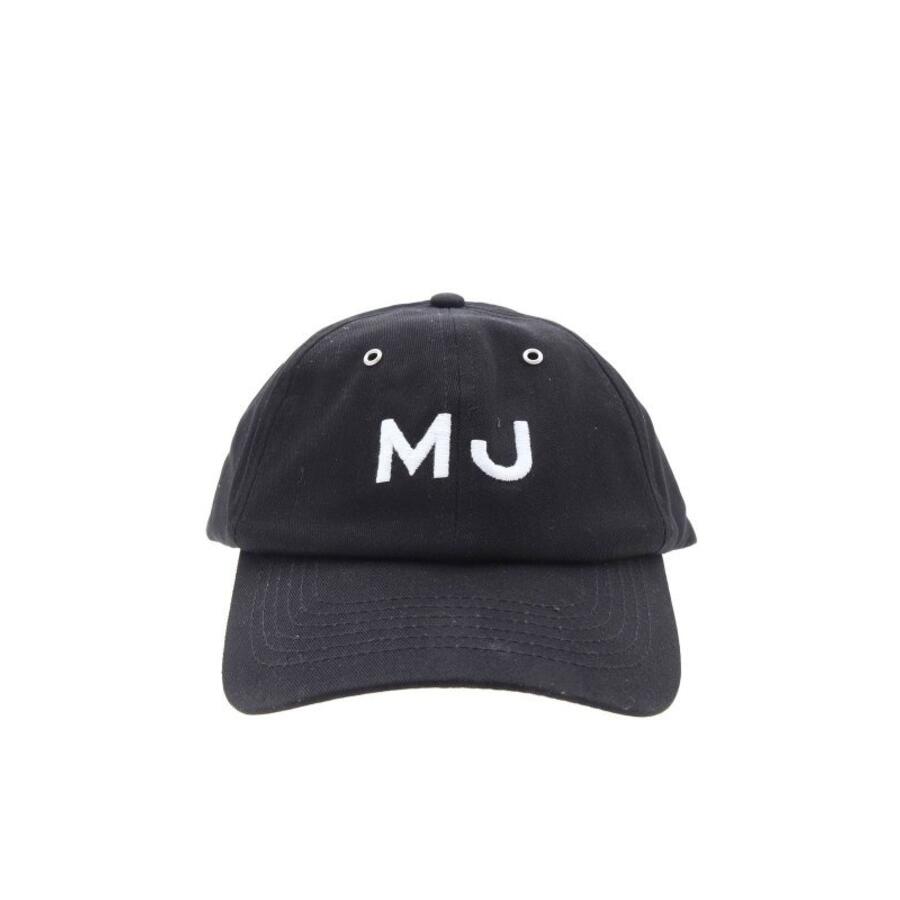 Marc Jacobs Black Cap Cover