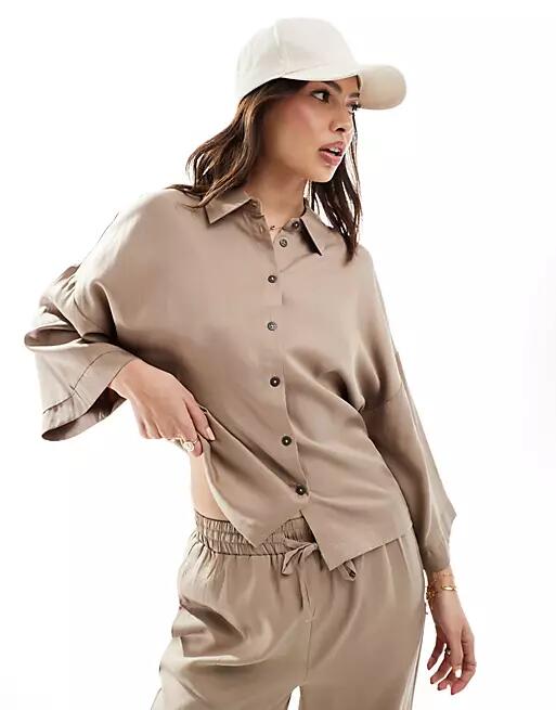 Object soft wide sleeve shirt in stone - part of a set-Neutral Cover