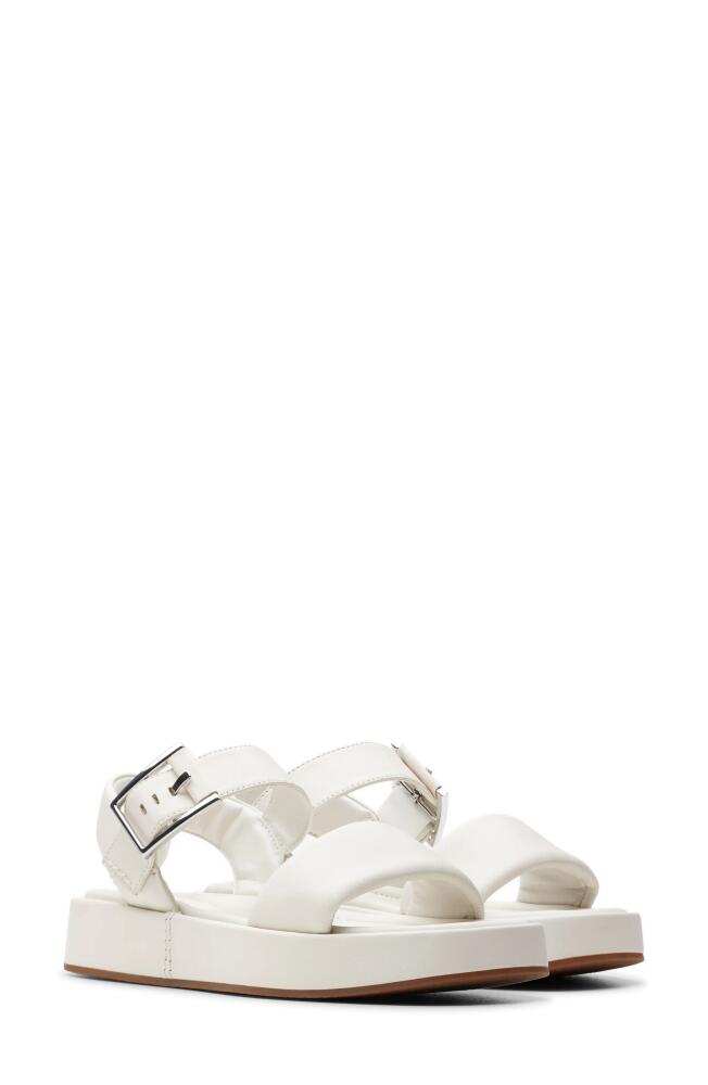 Clarks(r) Alda Sandal in Off White Lea Cover