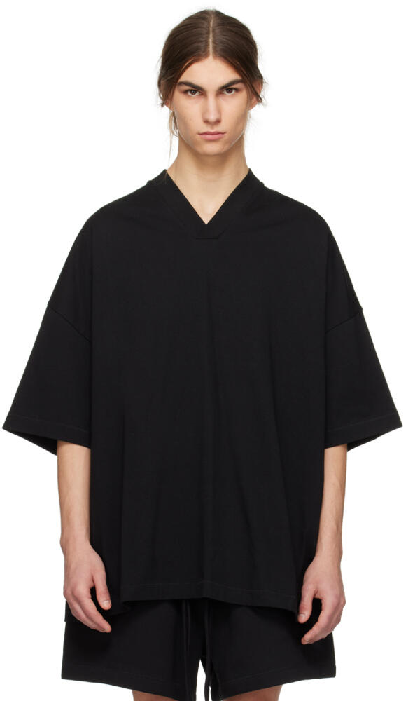 Fear of God ESSENTIALS Black V-Neck T-Shirt Cover