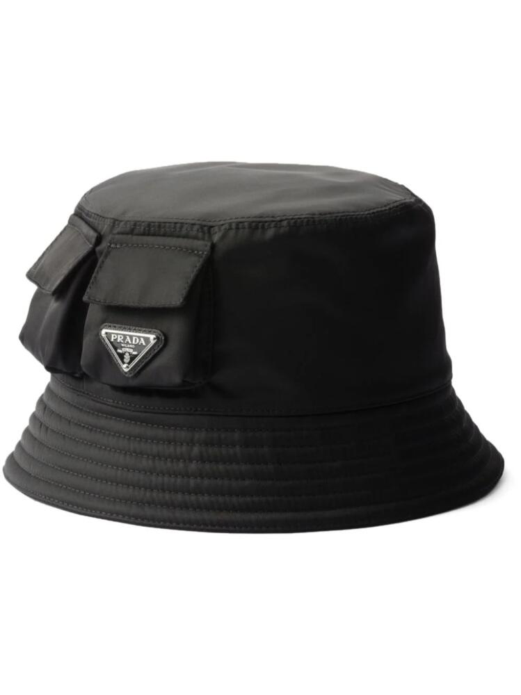 Prada triangle-logo bucket hat - Black Cover