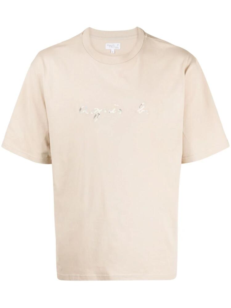 agnès b. Christof logo-stamp T-shirt - Brown Cover