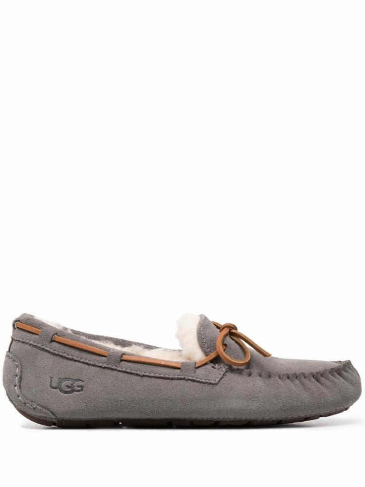 UGG Dakota round toe slippers - Grey Cover