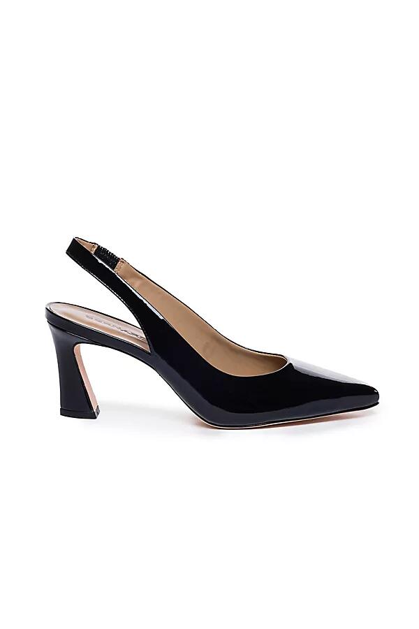 Bernardo Felicity Pumps Cover