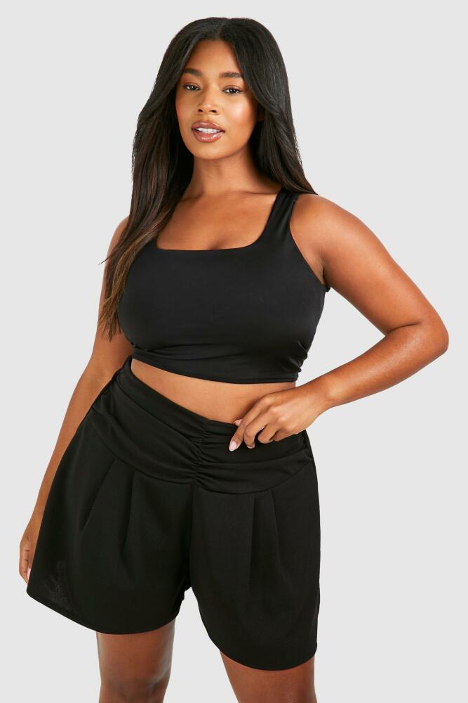 boohoo Womens Plus Ruched Waistband Detail Pleated Skort - Black Cover