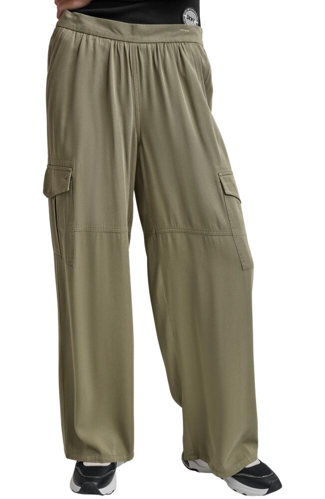 DKNY Pull-On Wide Leg Cargo Pants in Light Fatigue Cover