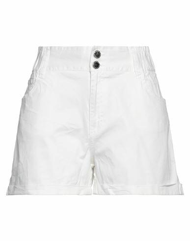 Yes Zee By Essenza Woman Shorts & Bermuda Shorts White Cotton, Elastane Cover