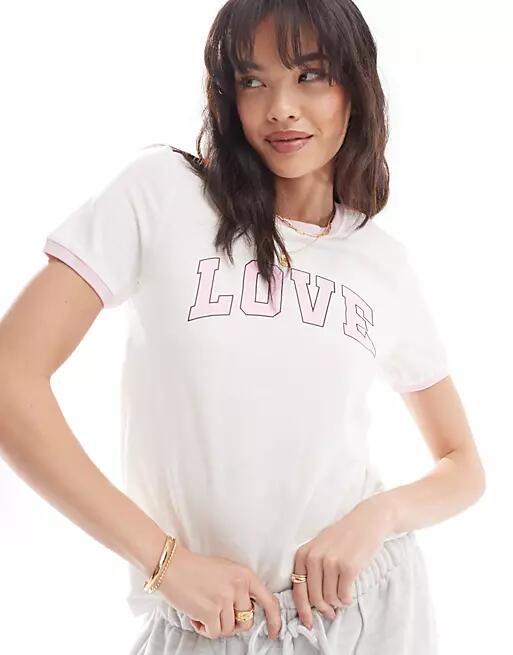 Only boxy fit t-shirt with love print in white Cover