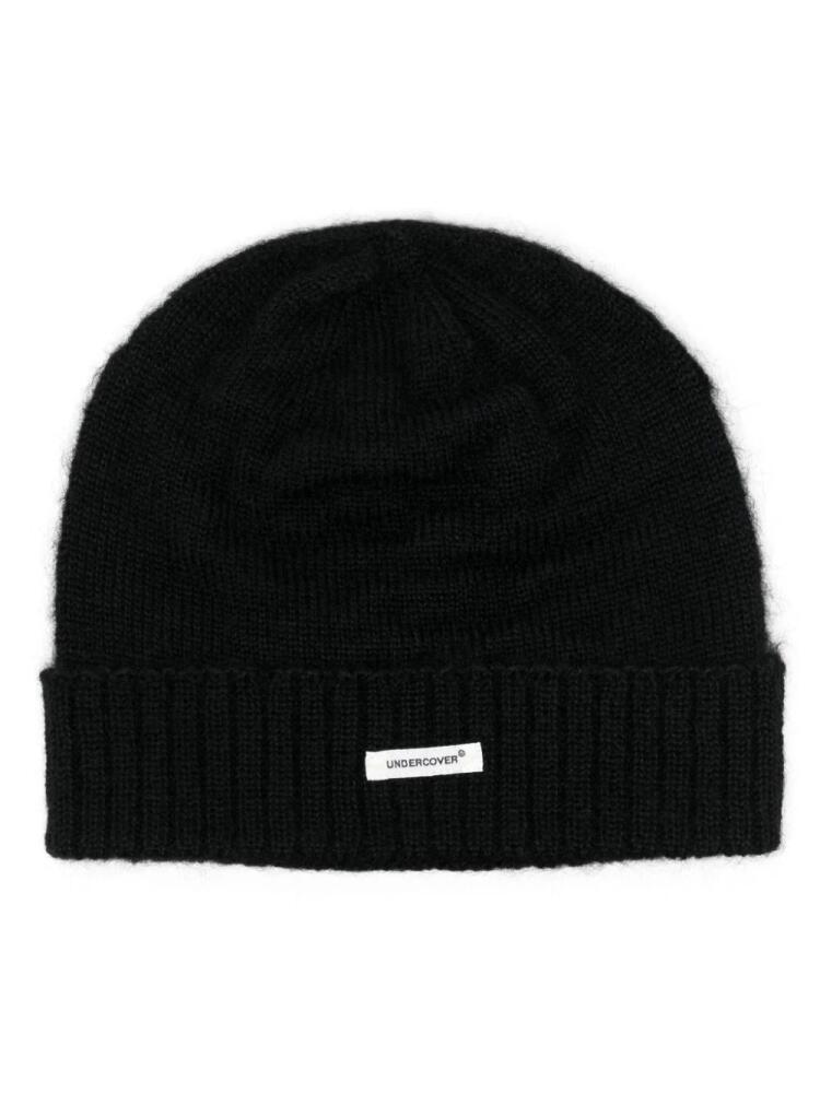 Undercover logo-appliqué turn up-brim beanie - Black Cover