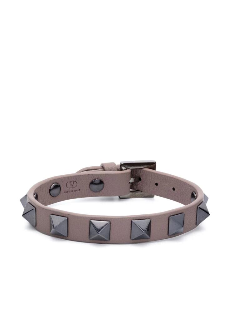 Valentino Garavani Rockstud leather bracelet - Grey Cover