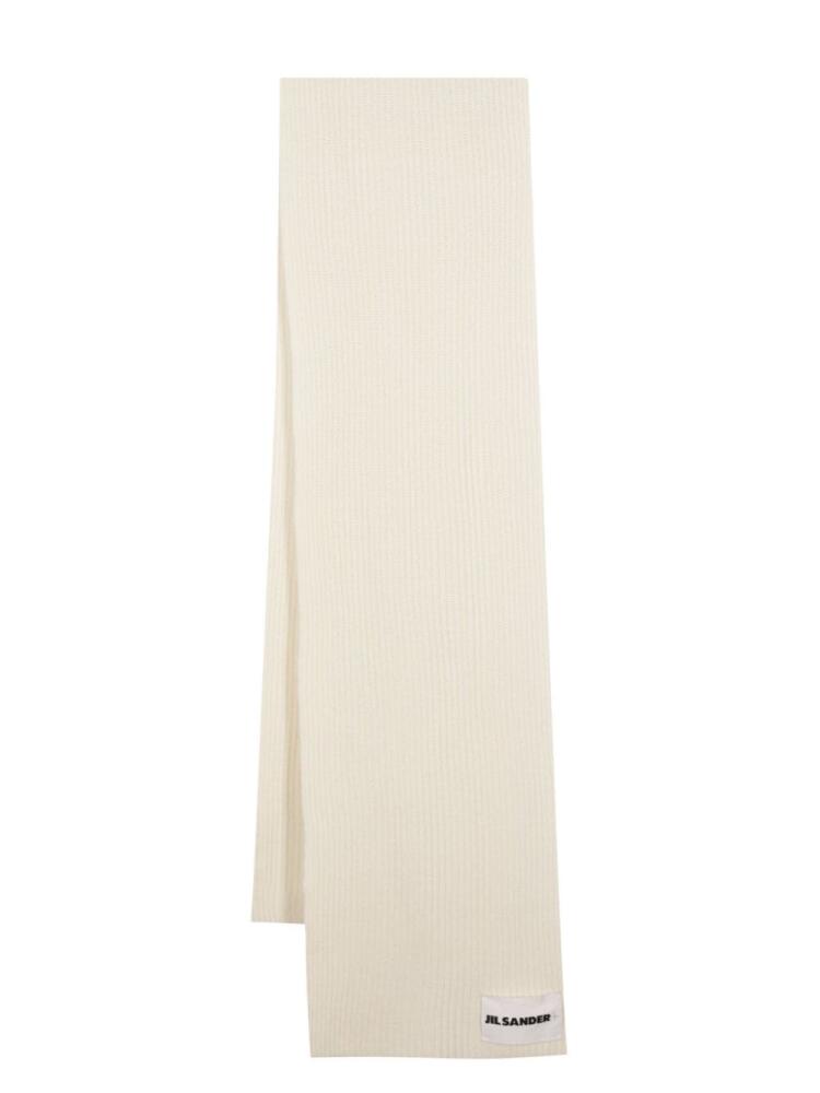 Jil Sander logo-patch wool scarf - Neutrals Cover