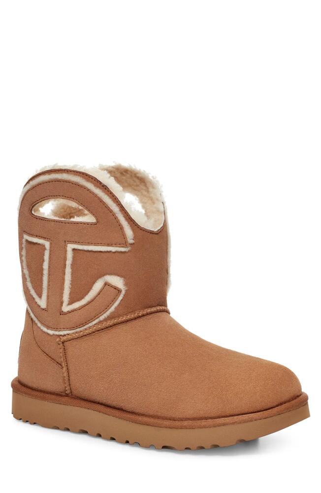 UGG(r) x TELFAR Logo Mini Boot in Chestnut Cover