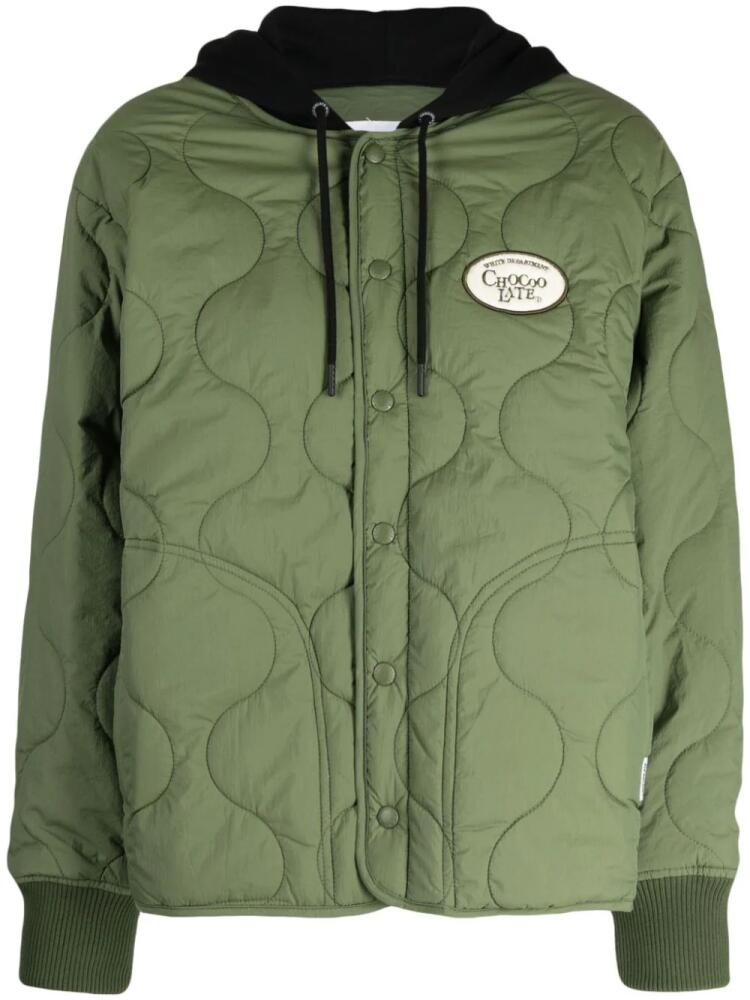 CHOCOOLATE logo-patch quilted hooded jacket - Green Cover