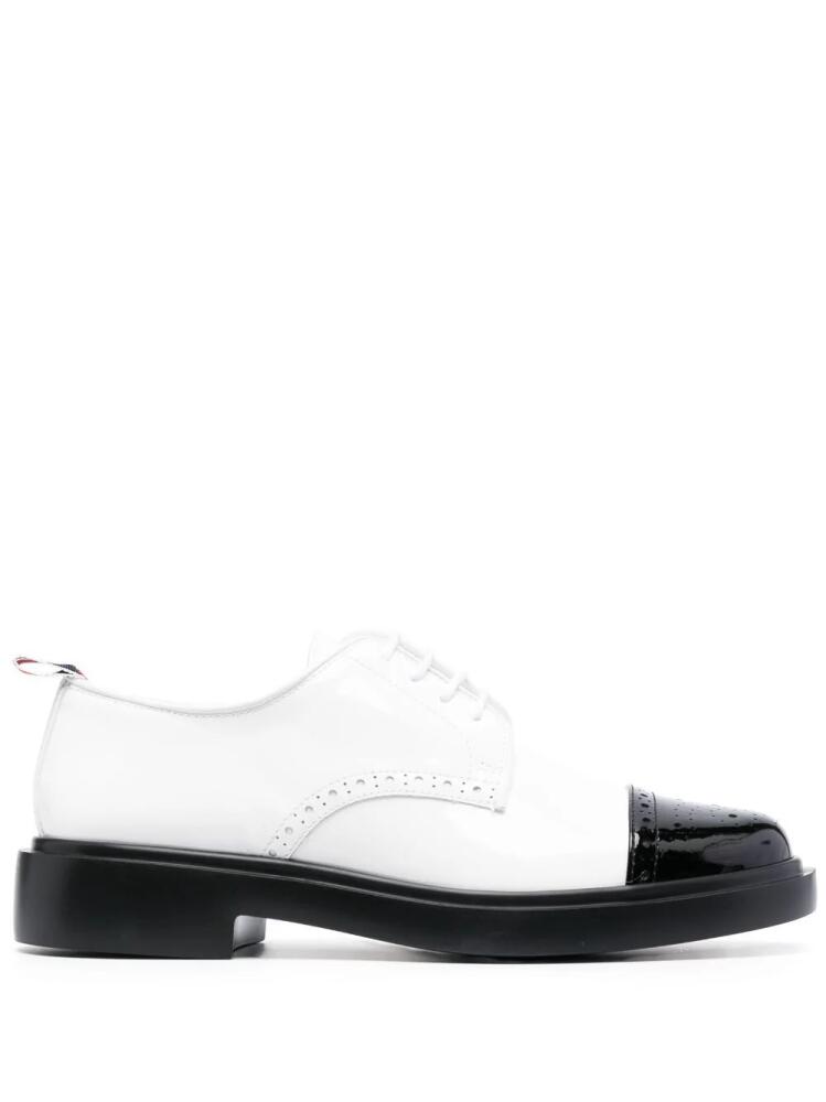 Thom Browne RWB contrasting toecap brogues - White Cover