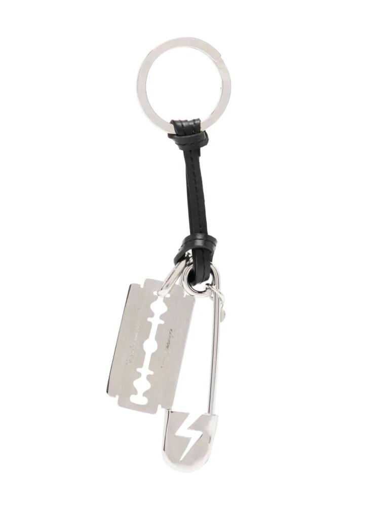 Undercover blade pin keyring - Silver Cover