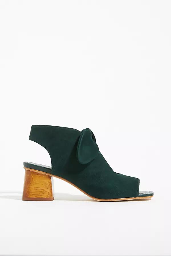 Bernardo Lizzie Block Heels Cover