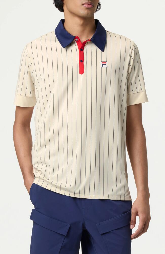 FILA Iconic Peformance Polo in Angora /Fila Navy Cover