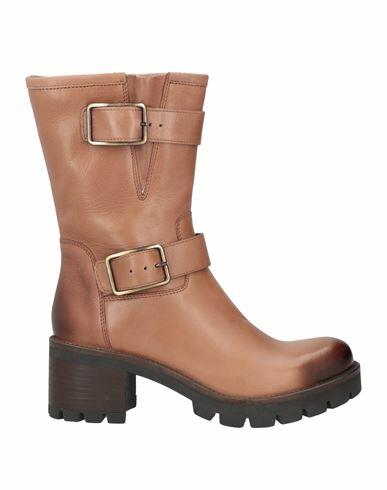 Paola Ferri Woman Ankle boots Brown Soft Leather Cover