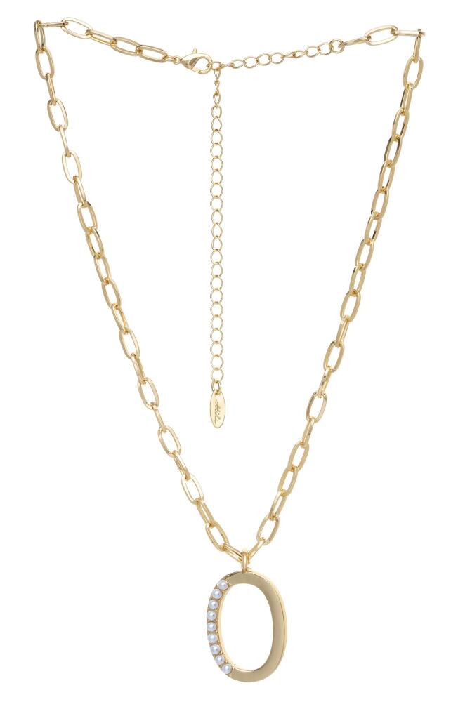 Ettika Imitation Pearl Initial Pendant Necklace in Gold- O Cover