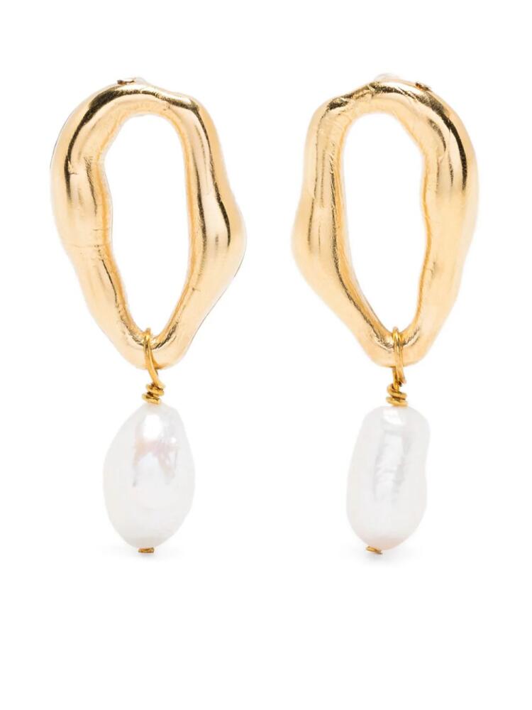 Forte Forte pearl drop earrings - Gold Cover