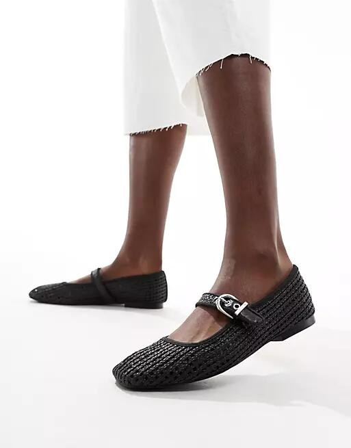 Stradivarius raffia mary jane flats in black Cover