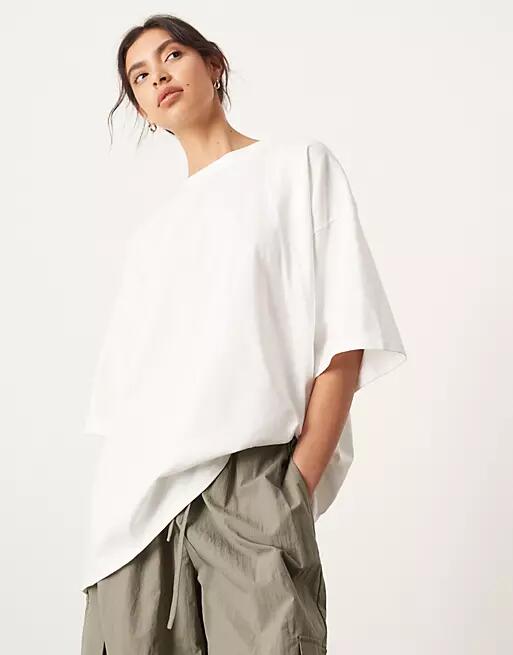 ASOS EDITION oversized premium T- shirt in white Cover