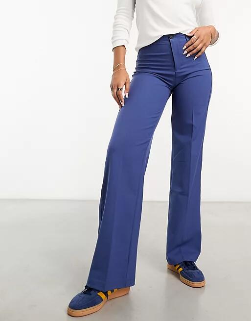 Bershka wide leg tailored pants in dusty blue Cover