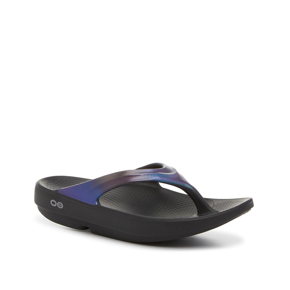 OOFOS OOlala Luxe Flip Flop | Women's | Dark Purple Iridescent Cover