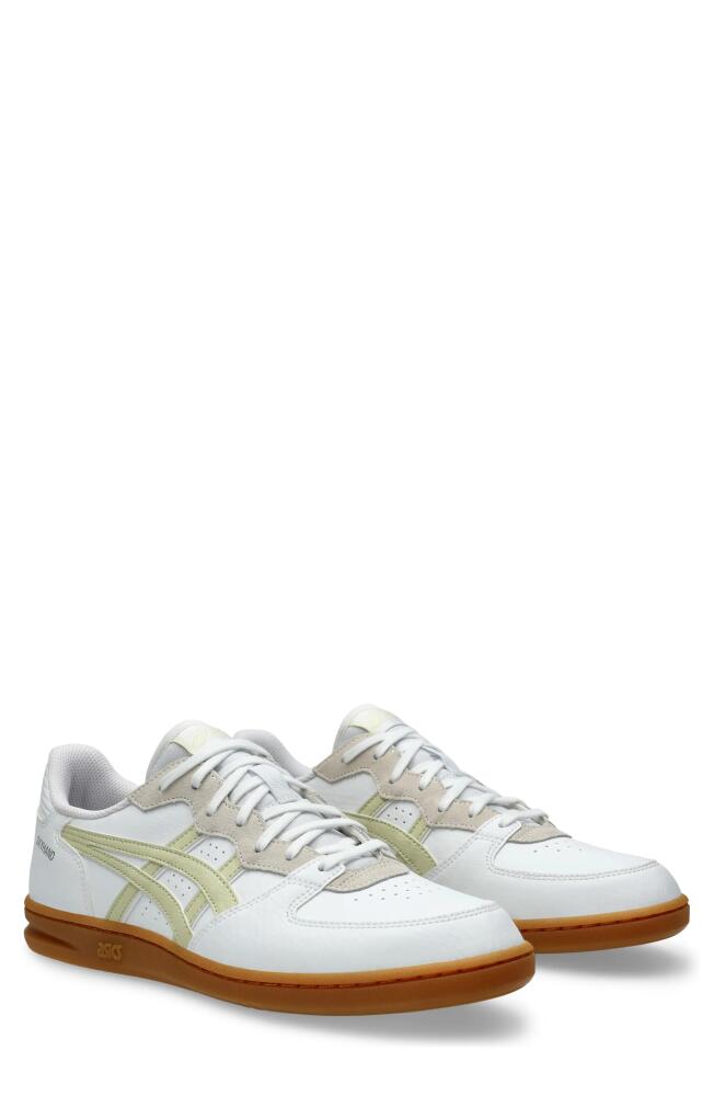 ASICS® Skyhand OG Sneaker in White/Oyster White Cover