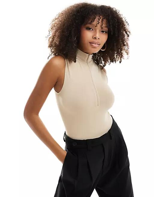 ASOS DESIGN seamless sculpting half zip sleeveless bodysuit in pebble-Neutral Cover