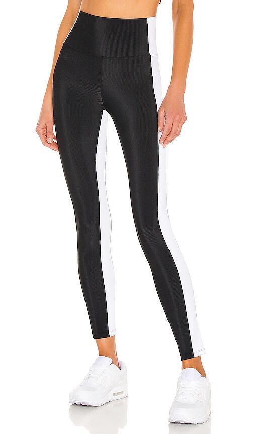 BEACH RIOT Colorblock Legging in Black Cover