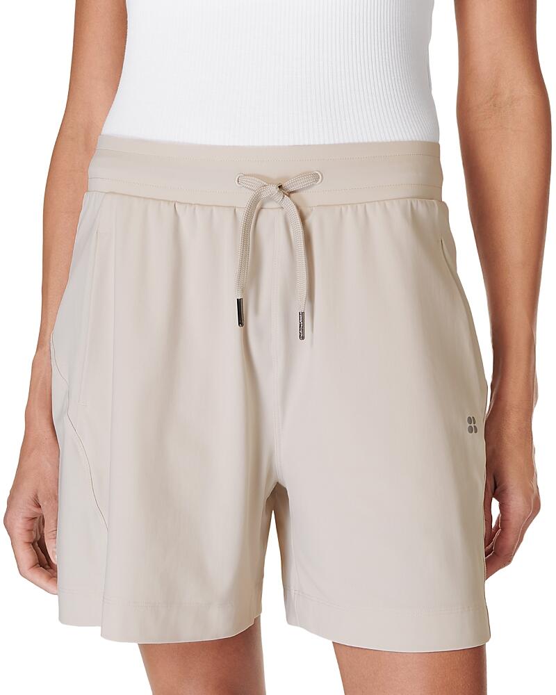 Sweaty Betty Explorer Shorts Cover