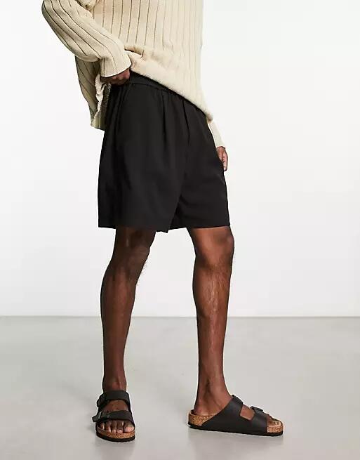 Weekday jacob shorts in black Cover