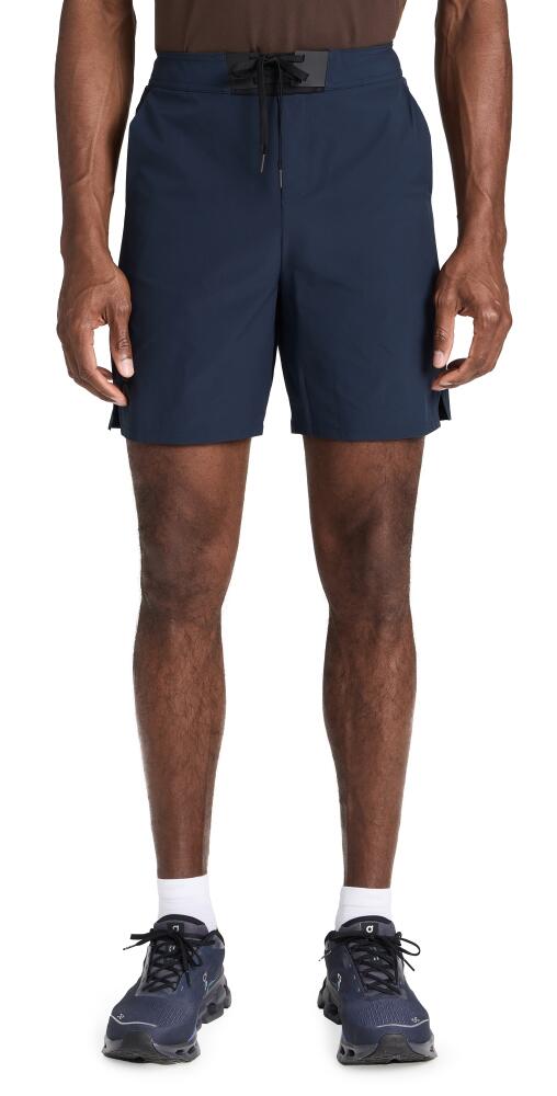 On Performance Hybrid Shorts Navy Cover