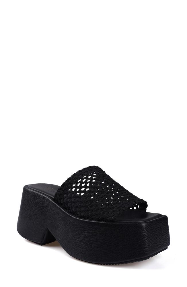 Artisan Crafted By Zigi Melina Platform Sandal in Black Fabric Cover