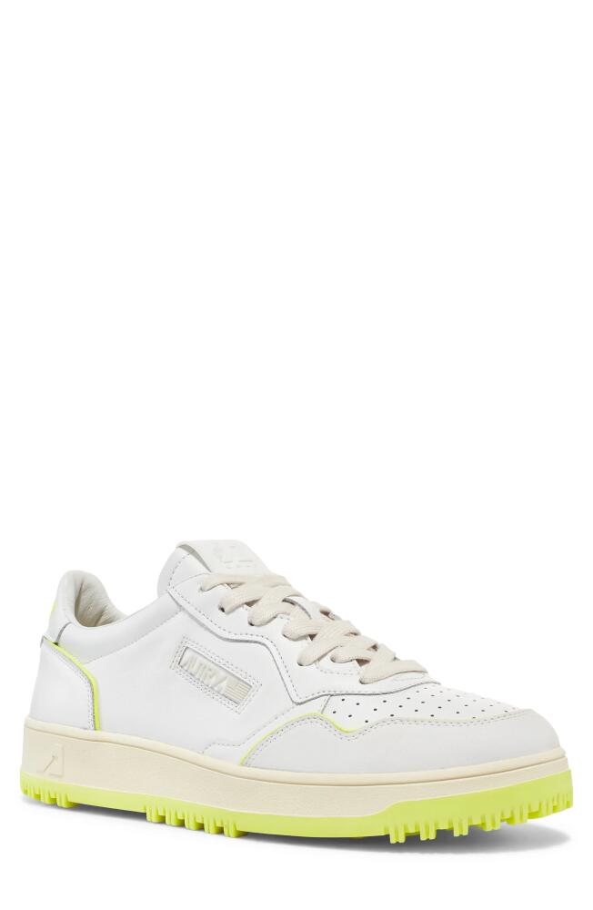 AUTRY Golf Low Top Sneaker in White /Yellow Cover