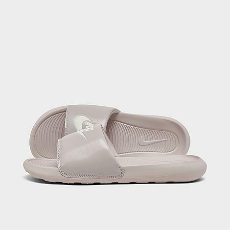 Nike Women's Victori One Slide Sandals in Purple/Platinum Violet Cover