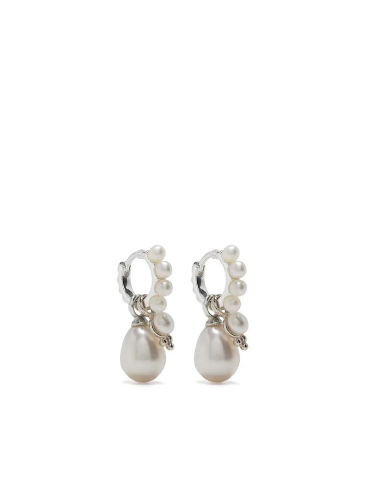 DOWER AND HALL timeless pearl hoop earrings - Silver Cover