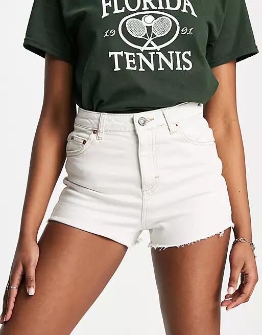 Topshop denim comfort stretch mom shorts in white Cover