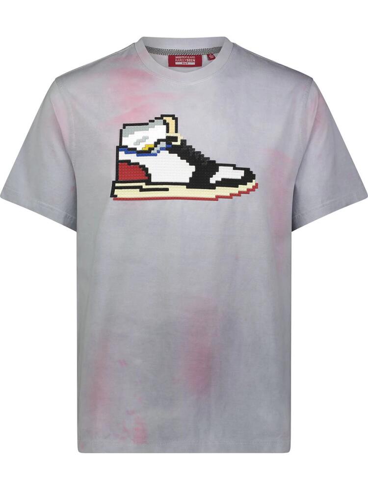 Mostly Heard Rarely Seen 8-Bit sneaker print T-shirt - Grey Cover