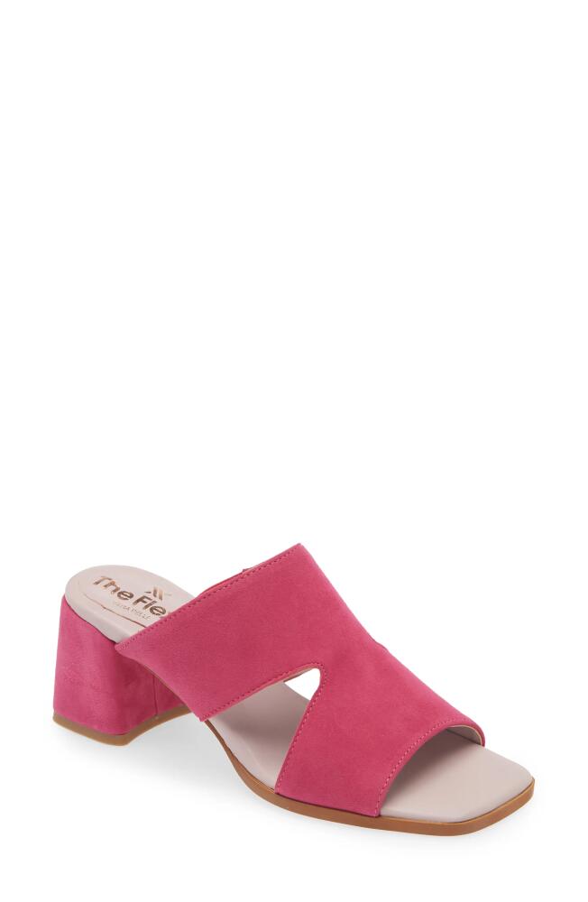 The FLEXX Femie Slide Sandal in Fuxia Cover