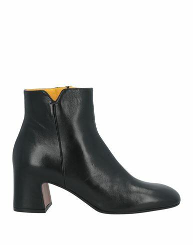 Mara Bini Woman Ankle boots Black Leather Cover