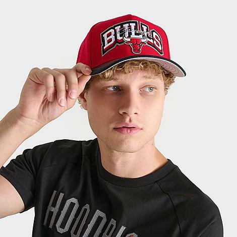 Pro Standard Chicago Bulls NBA S-Stacked Pinch Front Snapback Hat in Red/Red Cover