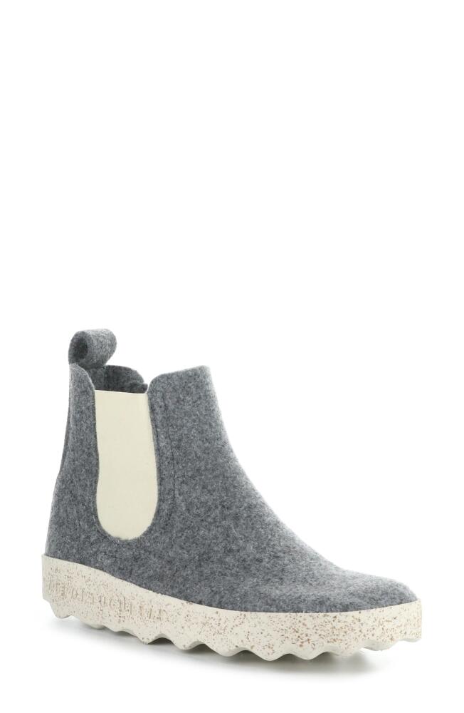 Asportuguesas by Fly London Caia Chelsa Boot in Concrete Rewooly Cover