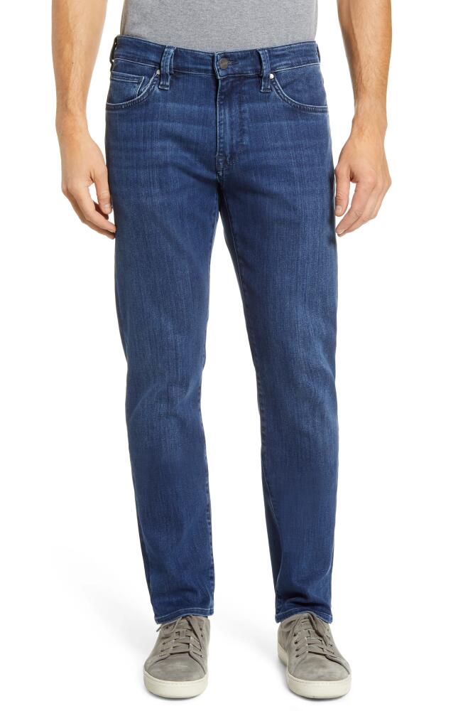 34 Heritage Courage Straight Leg Jeans in Mid Urban Cover