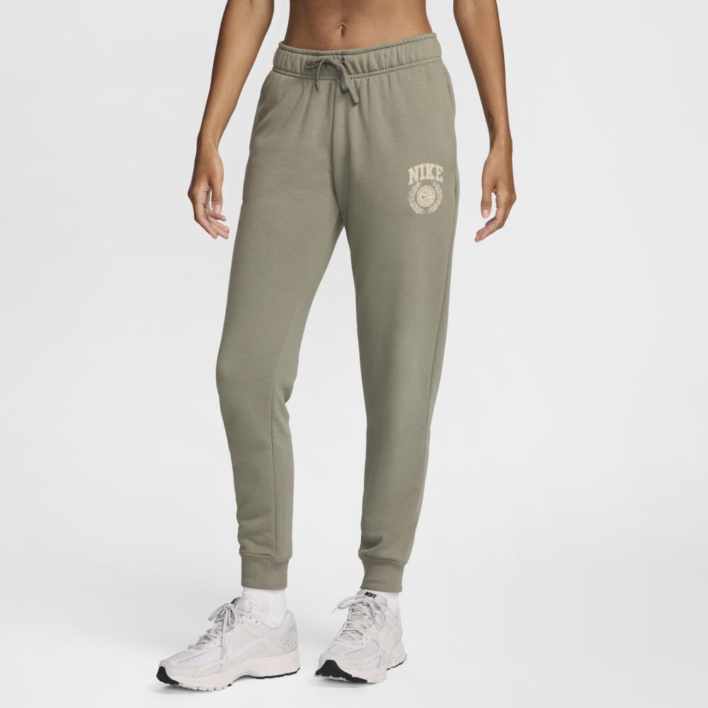 Women's Nike Sportswear Club Fleece Mid-Rise Pants in Green Cover